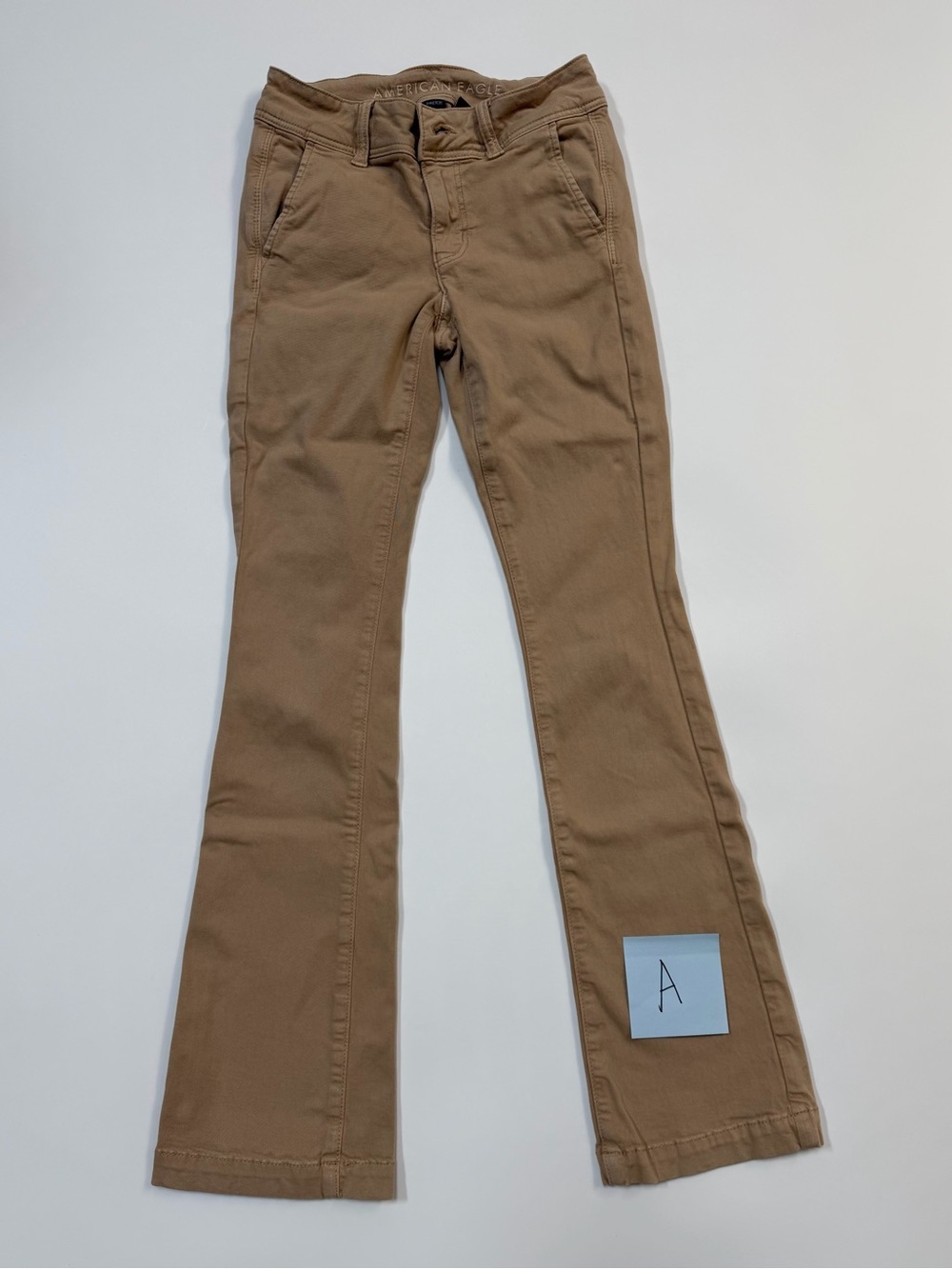 American Eagle Stretch Kick Bootcut Khaki Pants in Desert Sand Size 000 Regular